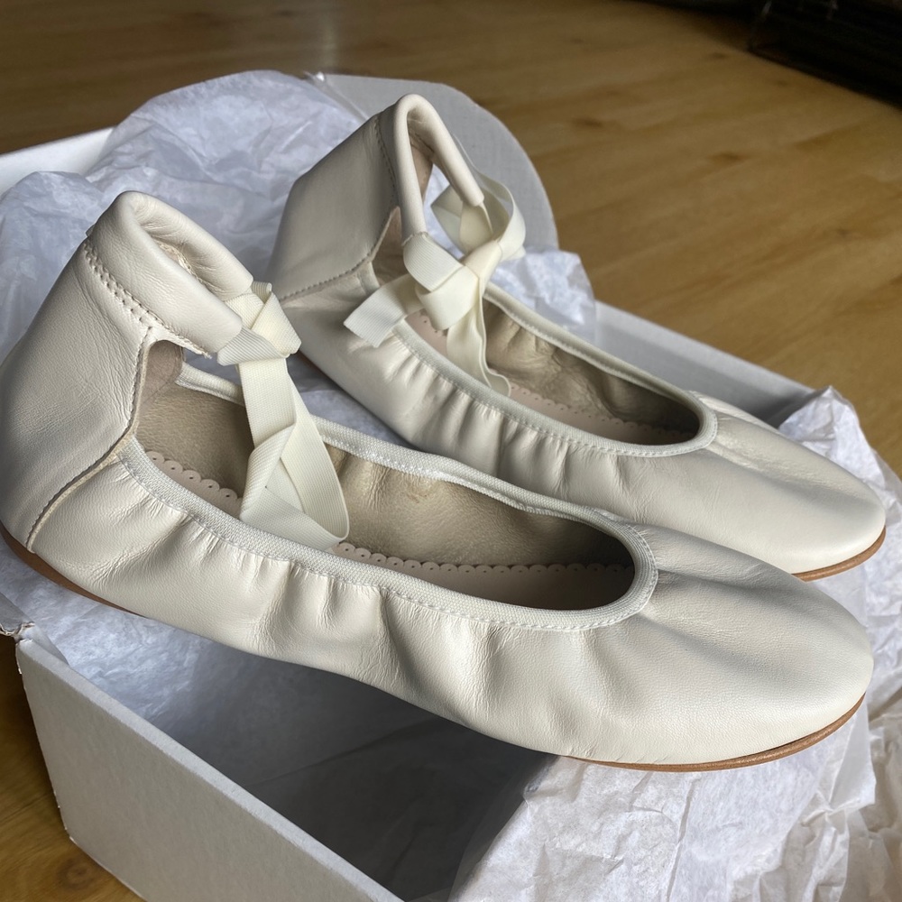Belle Chiara dress shoes size 35